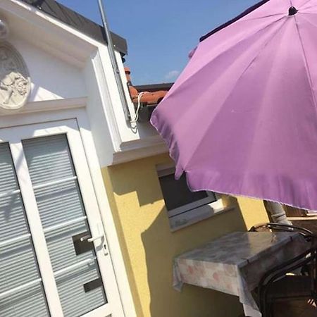 Apartmani Djura Selce Exteriör bild
