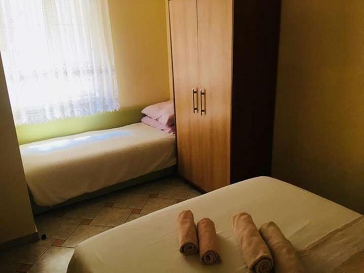 Apartmani Djura Selce Exteriör bild